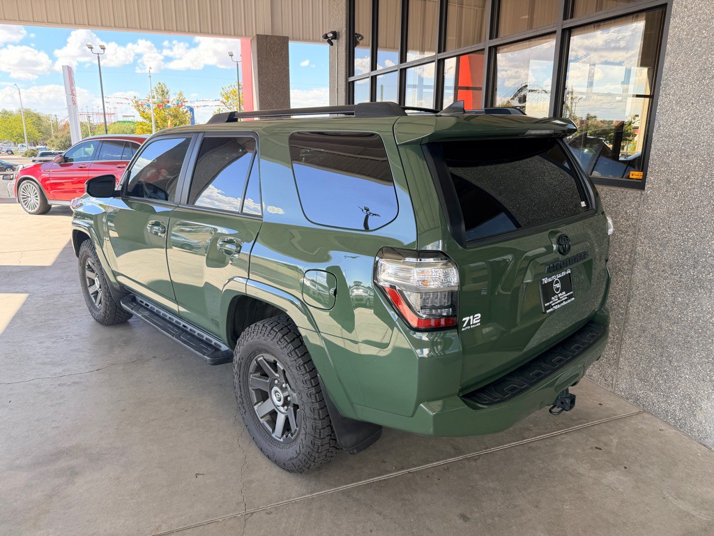 2022 Toyota 4Runner Image 29