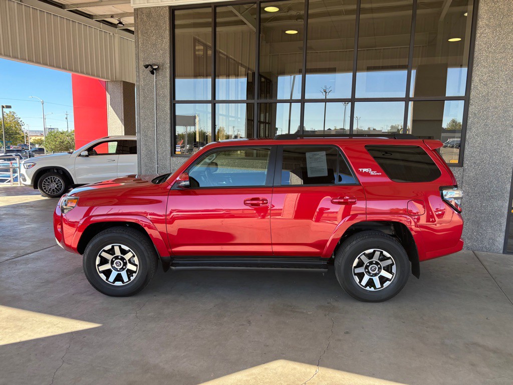 2024 Toyota 4Runner Image 2
