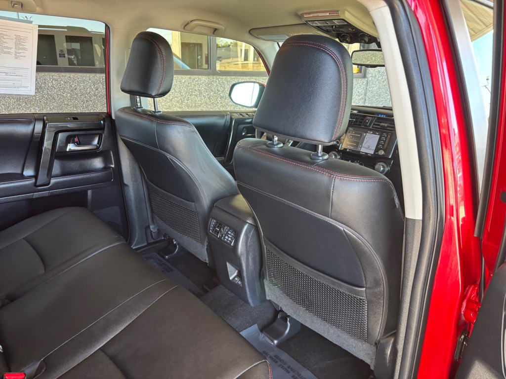 2024 Toyota 4Runner Image 27