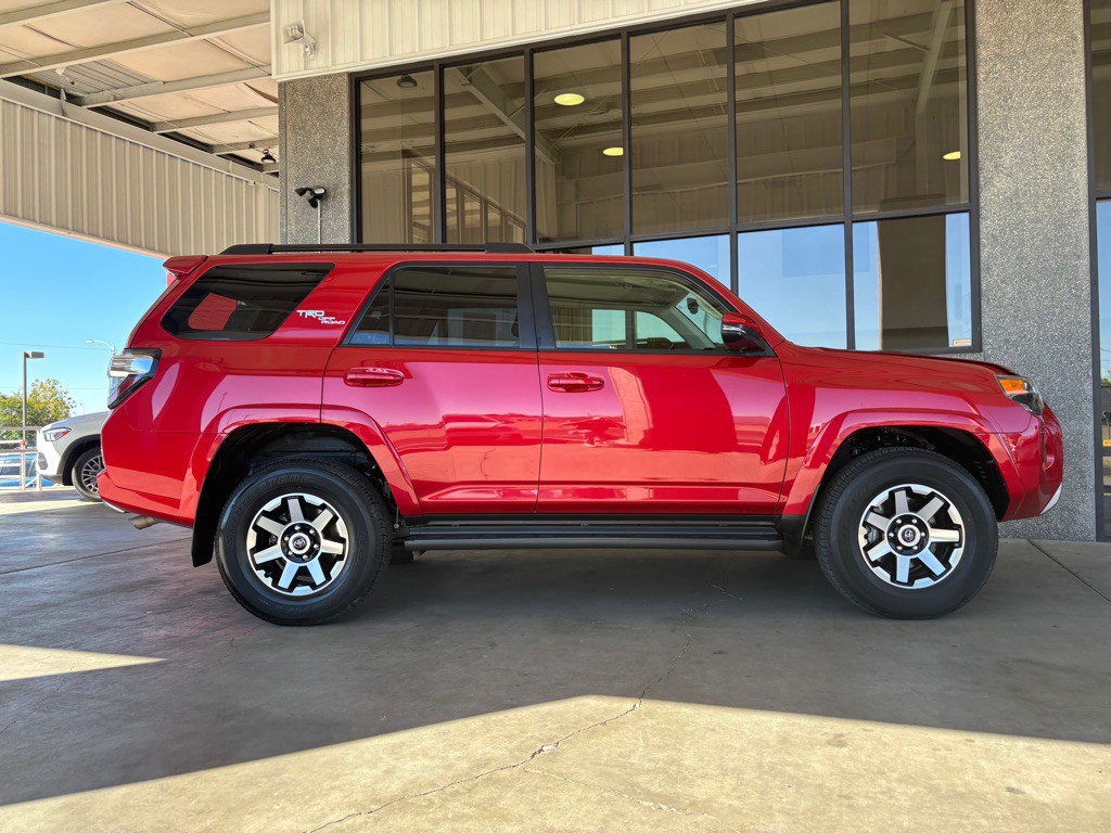 2024 Toyota 4Runner Image 36