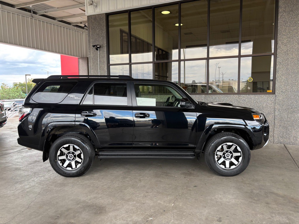 2024 Toyota 4Runner Image 3