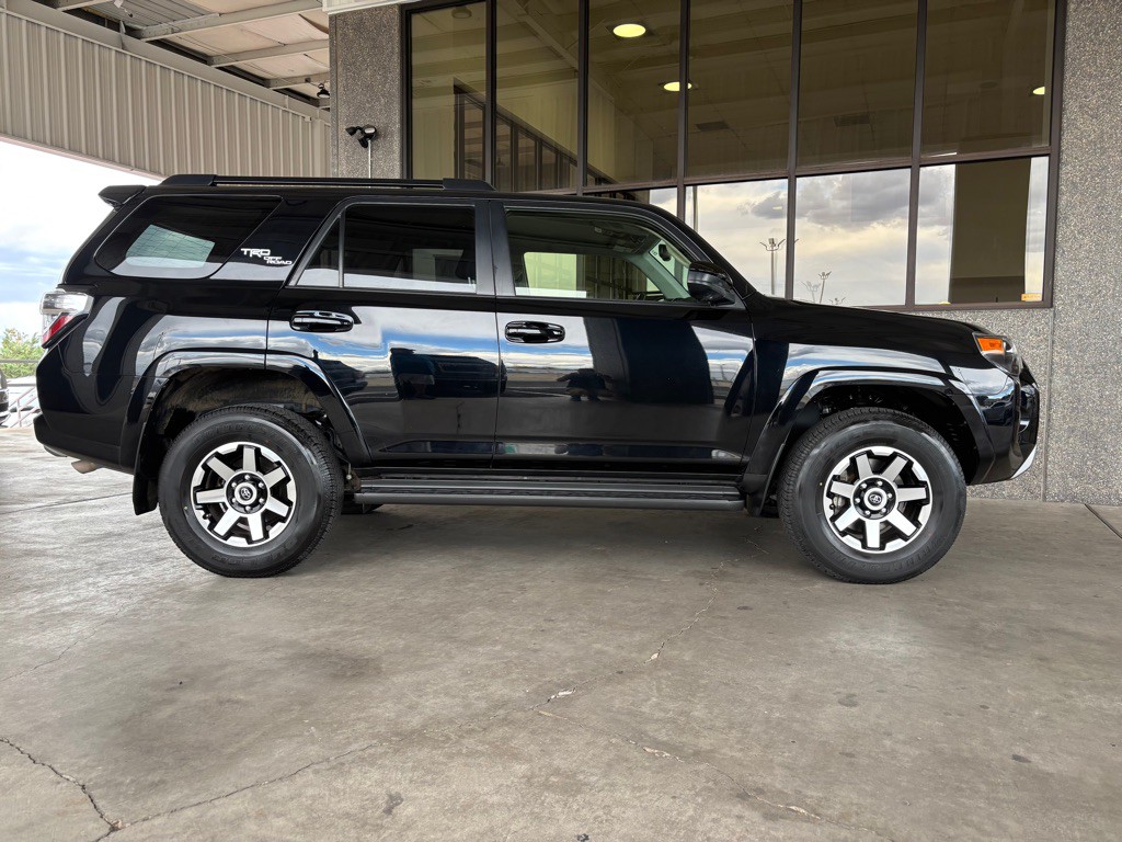 2024 Toyota 4Runner Image 36