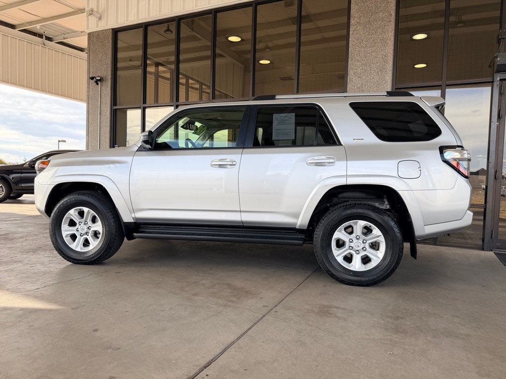 2024 Toyota 4Runner Image 28