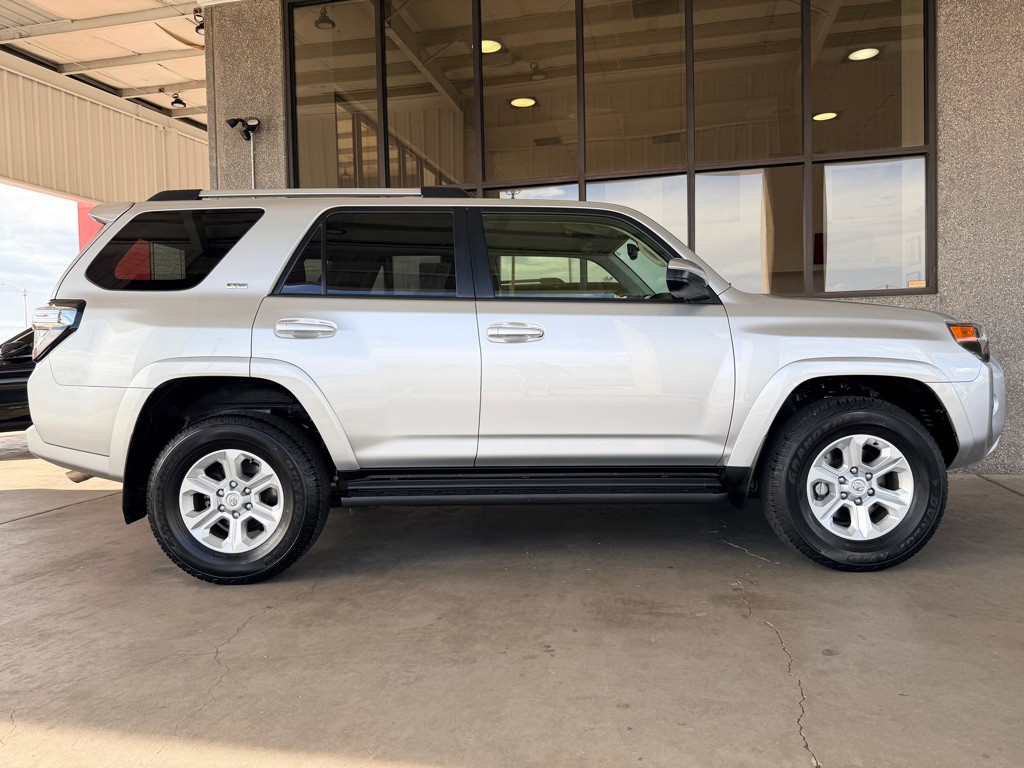 2024 Toyota 4Runner Image 37