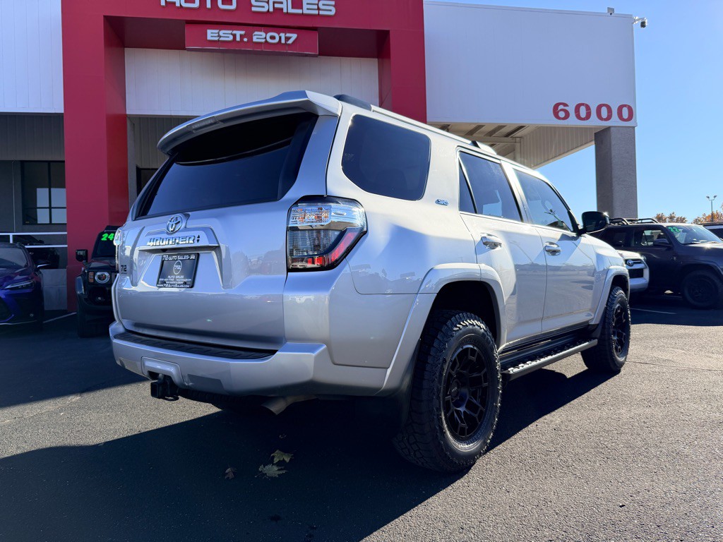 2024 Toyota 4Runner Image 35