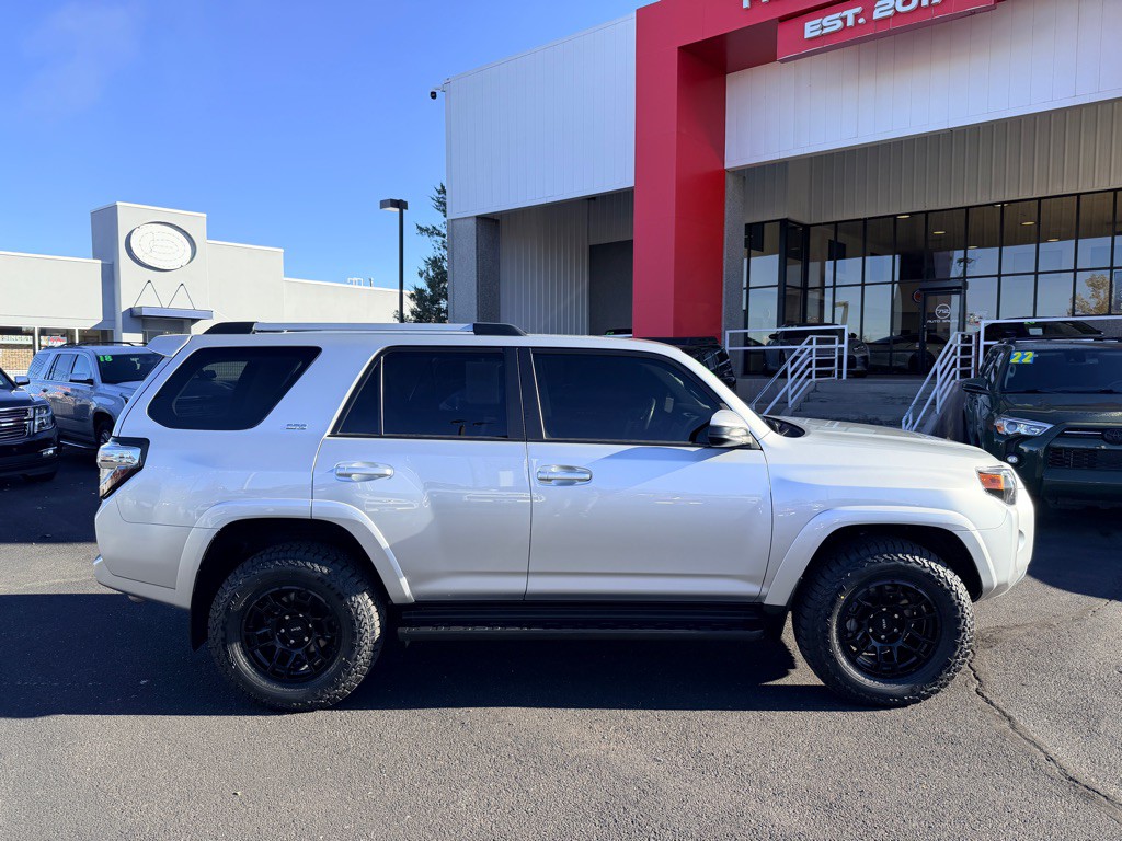 2024 Toyota 4Runner Image 36