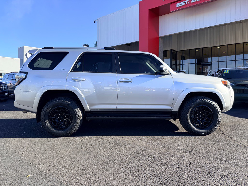 2024 Toyota 4Runner Image 37