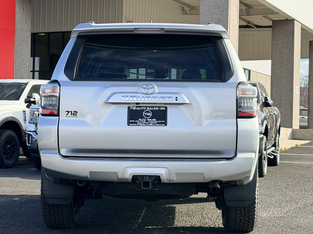 2024 Toyota 4Runner Image 32