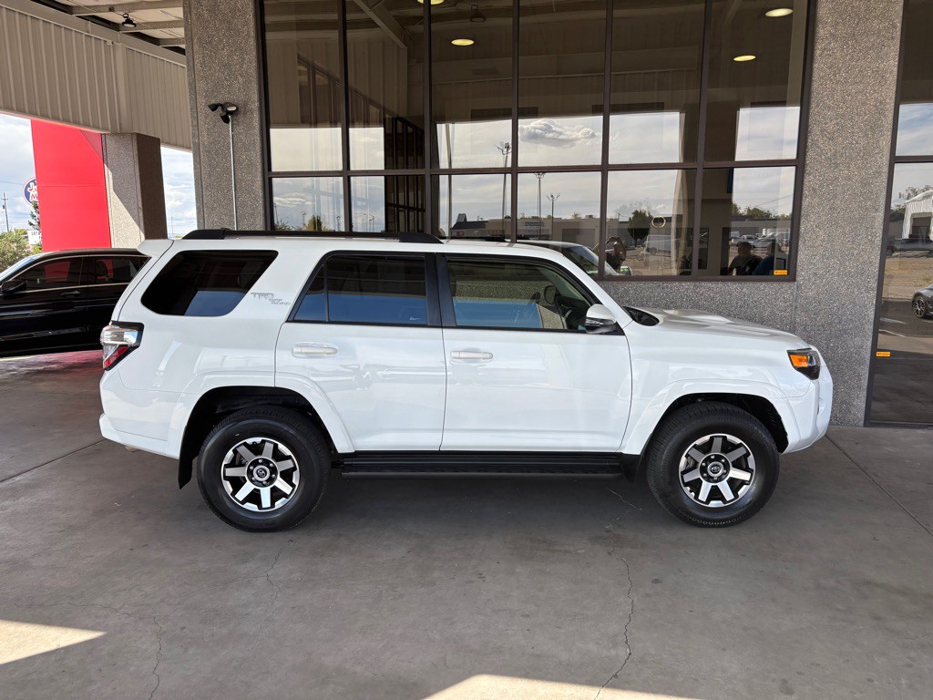 2024 Toyota 4Runner Image 3