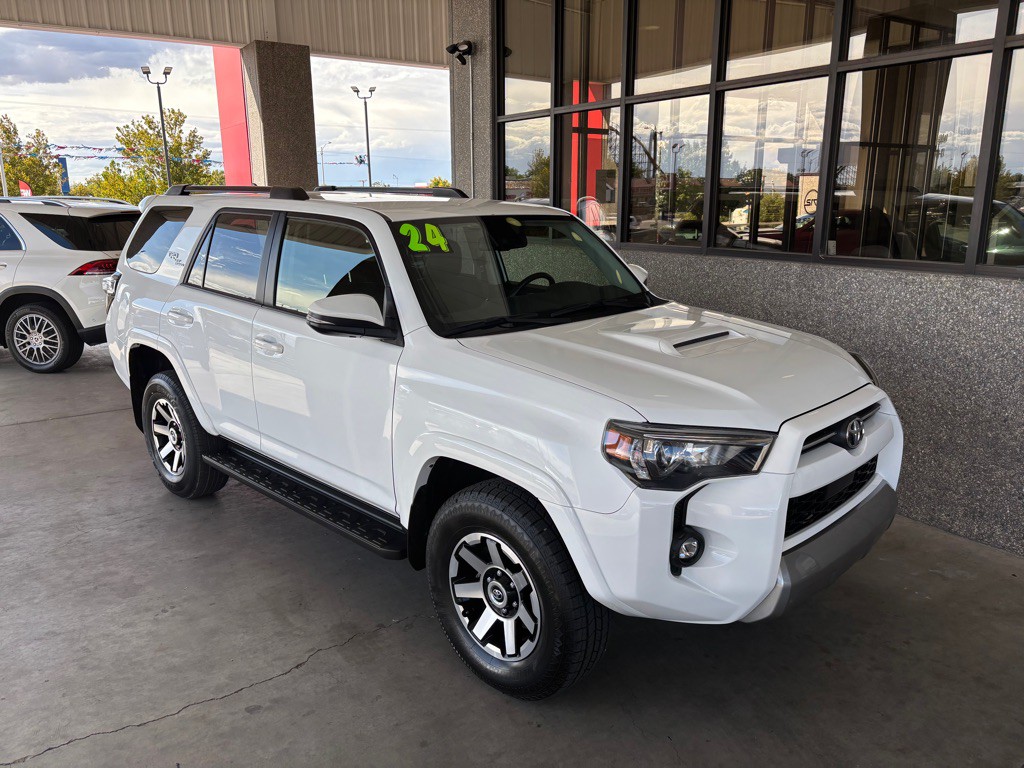 2024 Toyota 4Runner Image 36