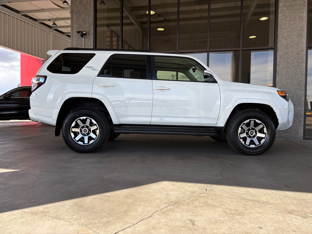 2024 Toyota 4Runner Image 39