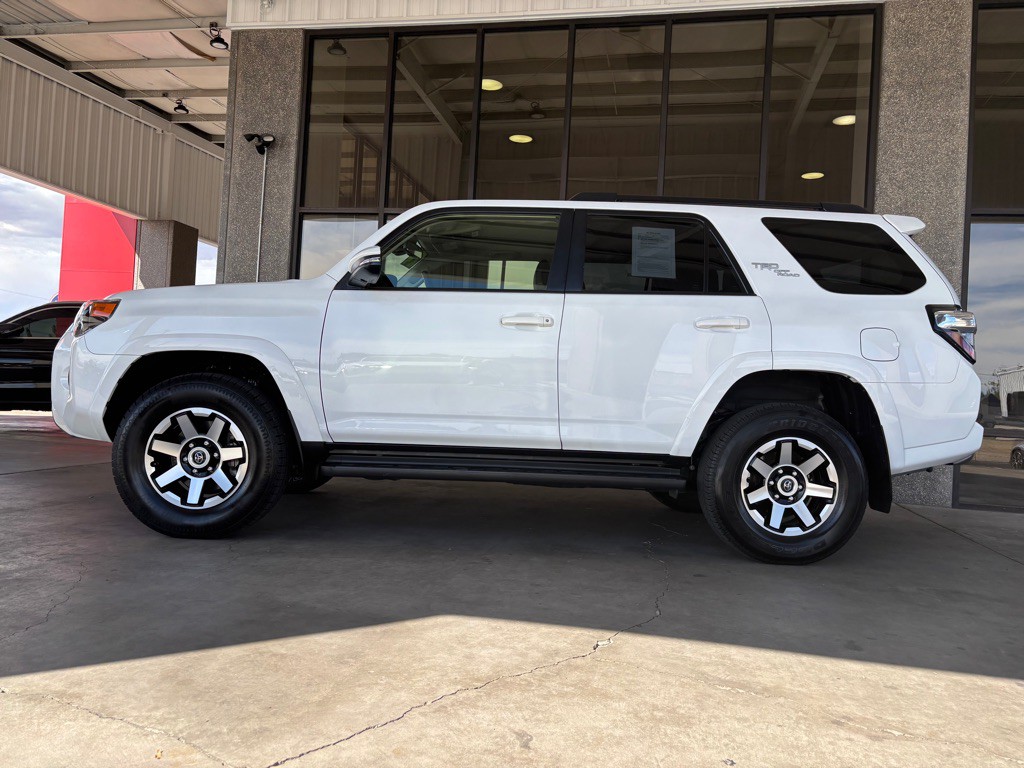 2024 Toyota 4Runner Image 46