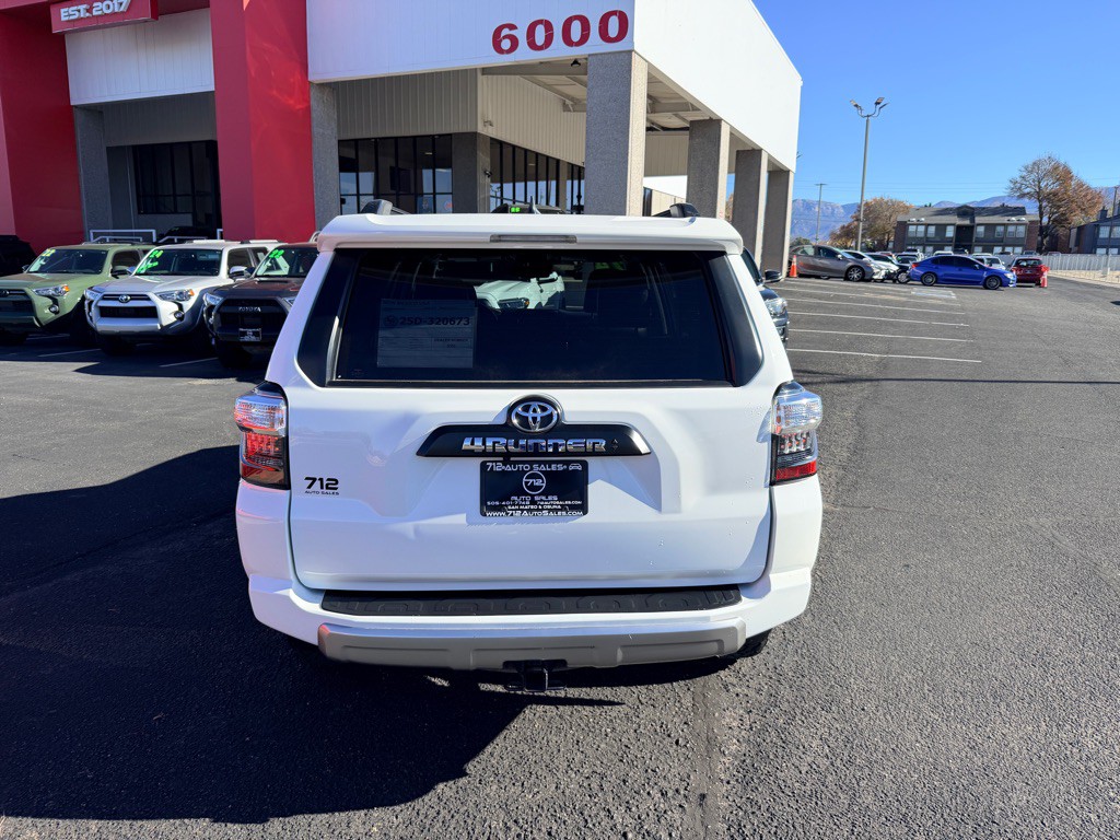 2024 Toyota 4Runner Image 35