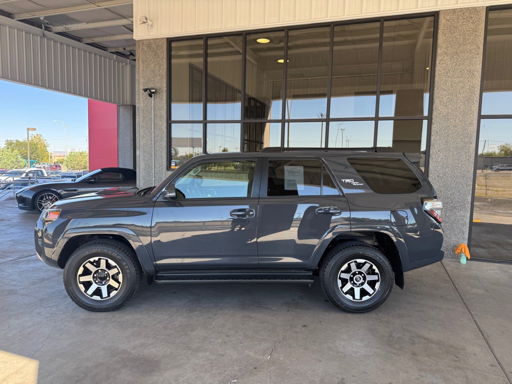 2024 Toyota 4Runner Image 2
