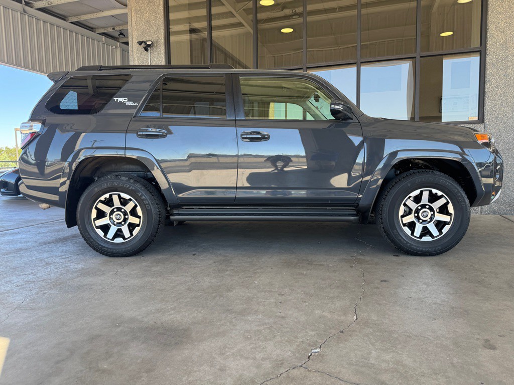 2024 Toyota 4Runner Image 38