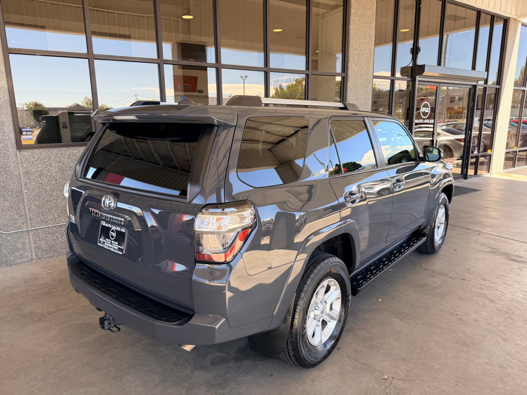 2024 Toyota 4Runner Image 36