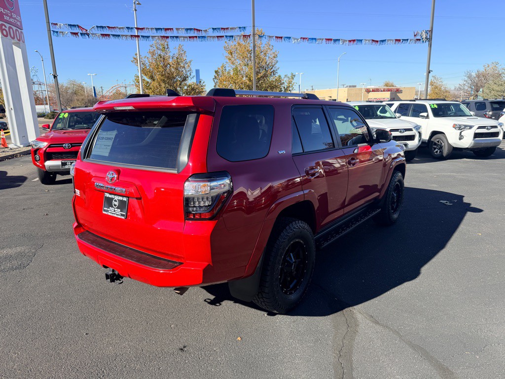 2024 Toyota 4Runner Image 36