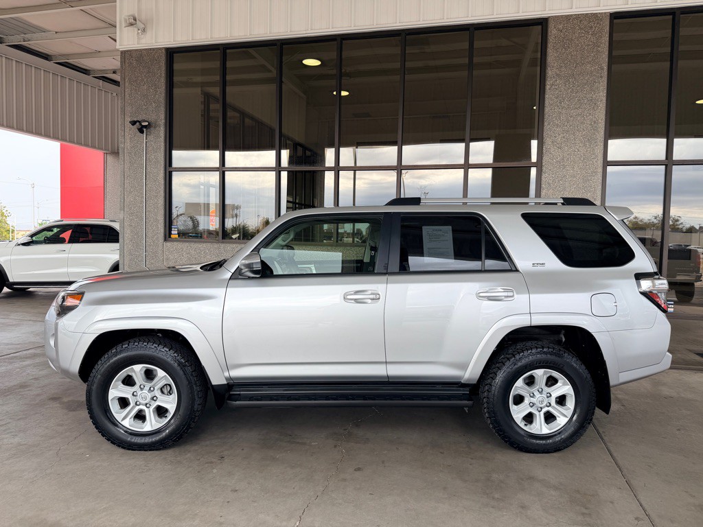 2024 Toyota 4Runner Image 2