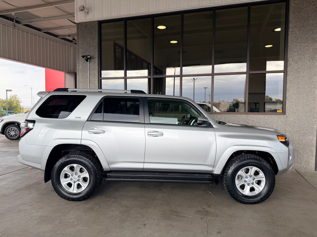 2024 Toyota 4Runner Image 3