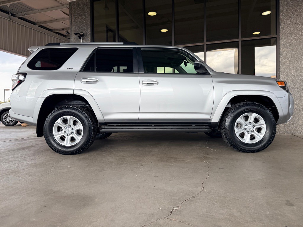 2024 Toyota 4Runner Image 37