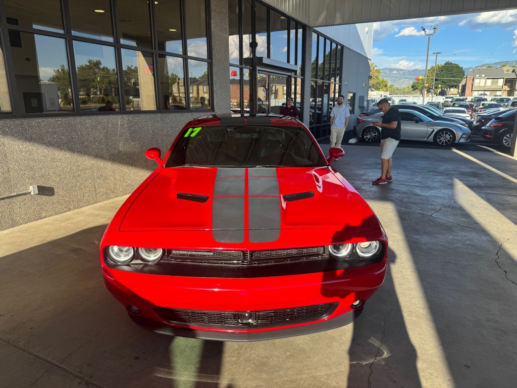 2017 Dodge Challenger Image 22