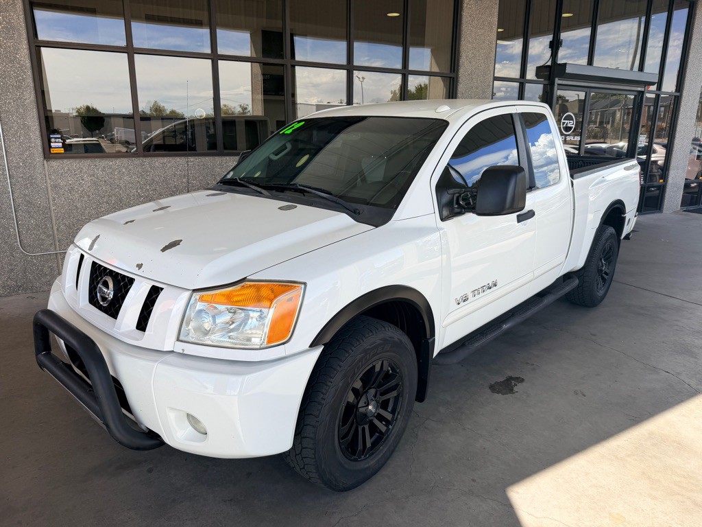 2012 Nissan Titan Image 1