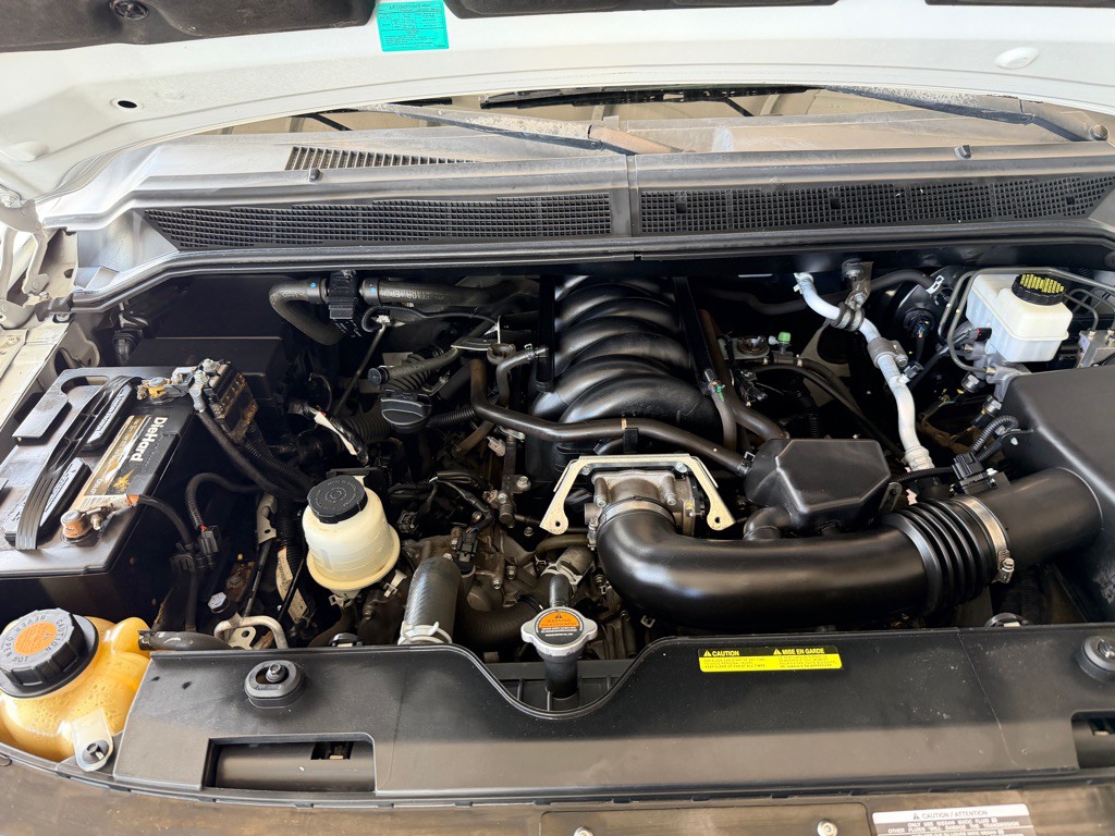 2012 Nissan Titan Image 16