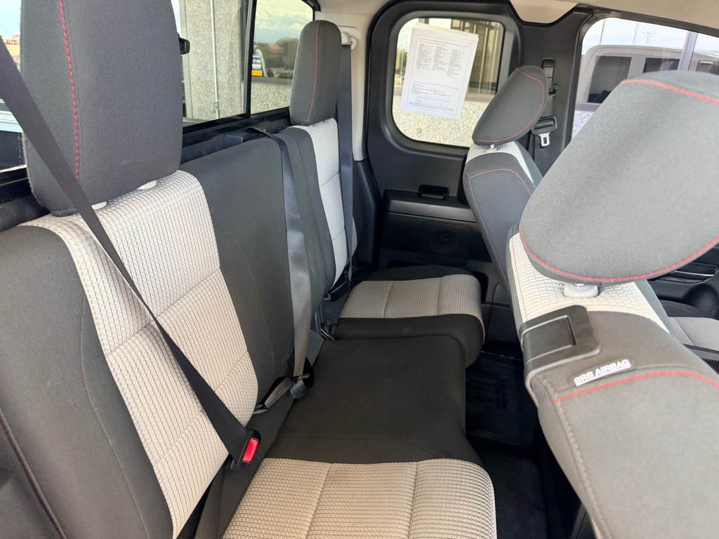 2012 Nissan Titan Image 18