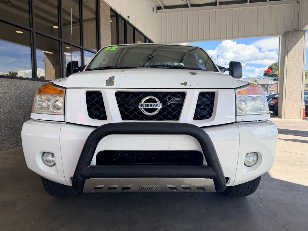 2012 Nissan Titan Image 23