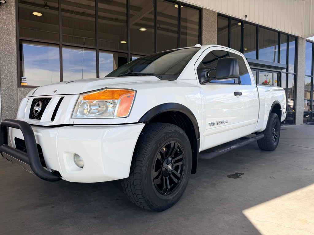 2012 Nissan Titan Image 26