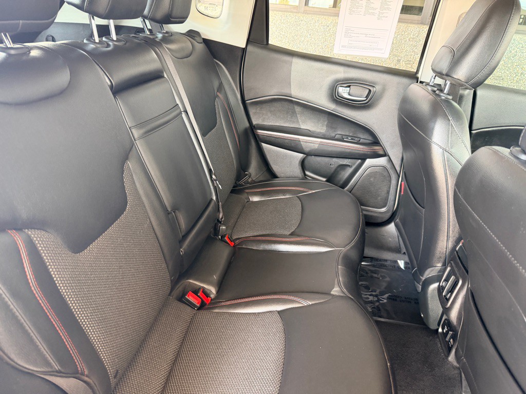 2019 Jeep Compass Image 21
