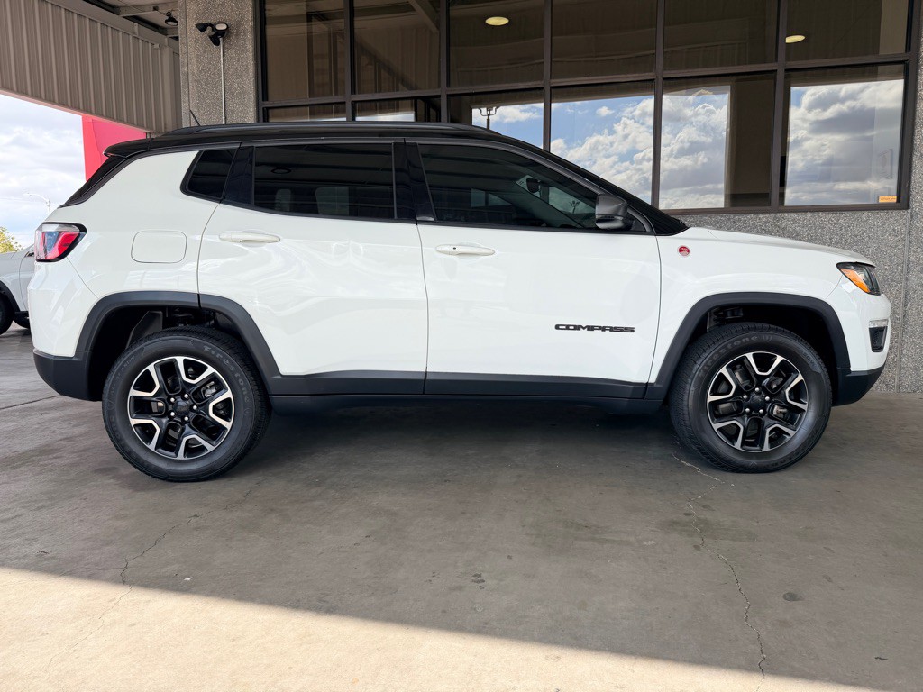 2019 Jeep Compass Image 38