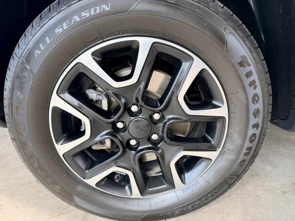 2019 Jeep Compass Image 42