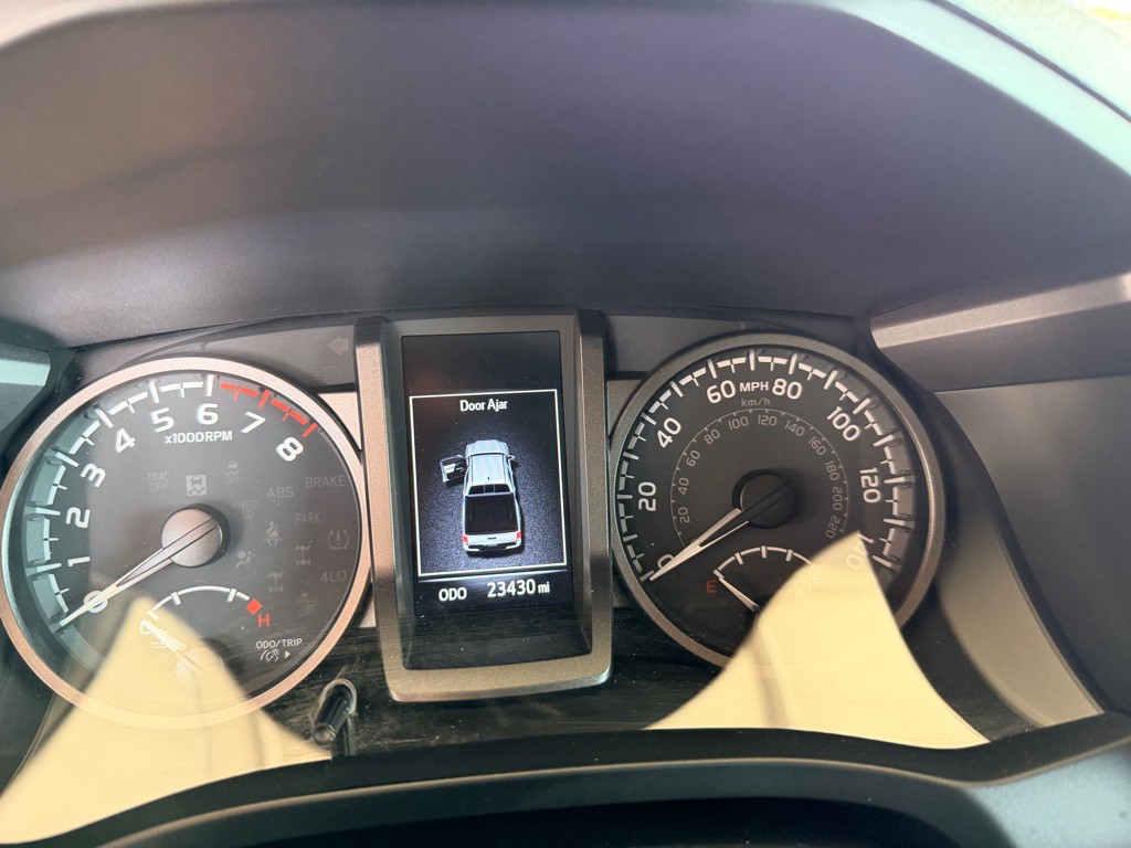 2023 Toyota Tacoma Image 12