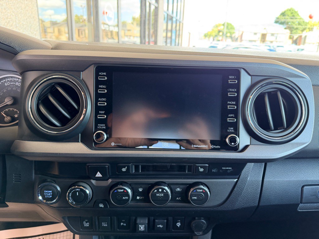 2023 Toyota Tacoma Image 16