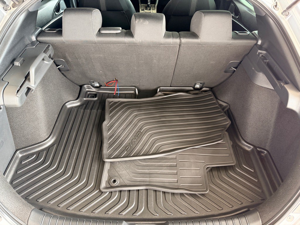 2018 Honda Civic Image 16