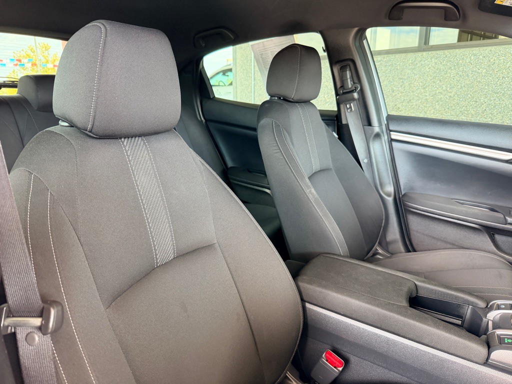 2018 Honda Civic Image 18