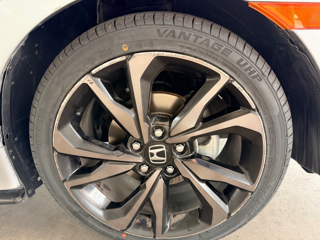 2018 Honda Civic Image 41
