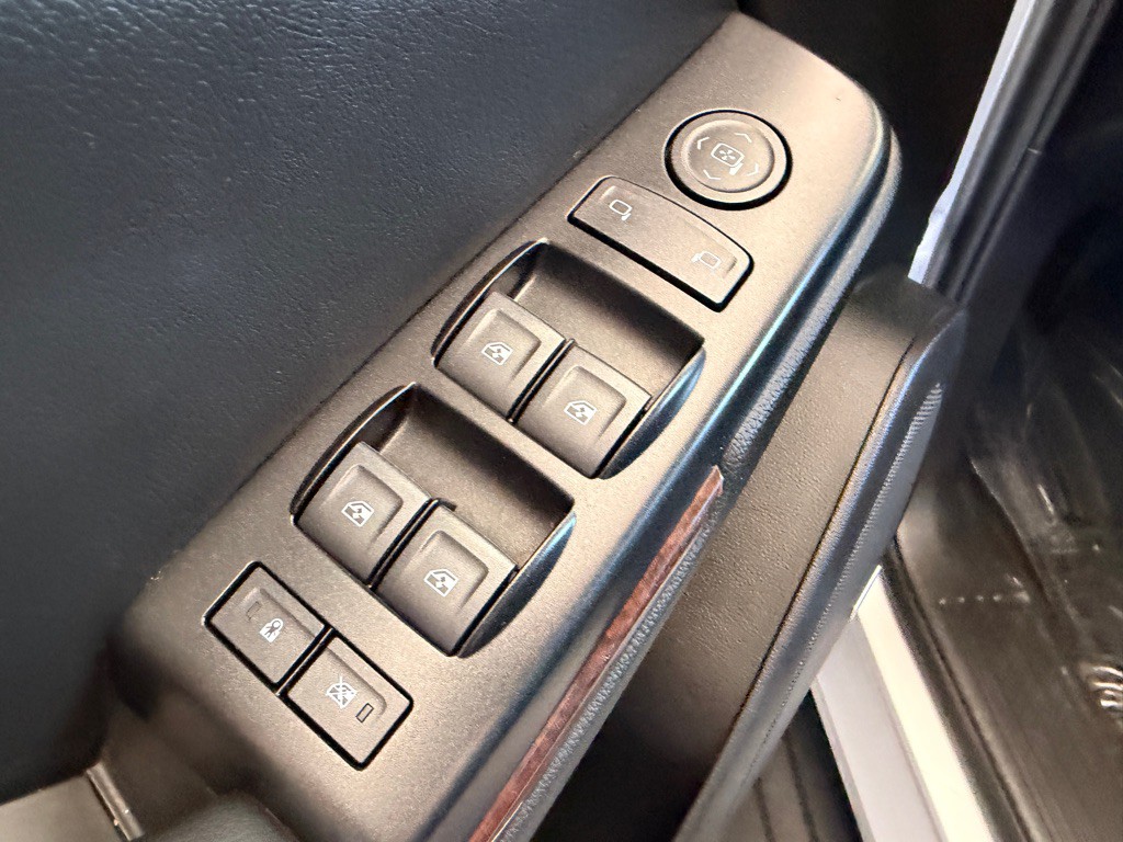 2018 GMC Yukon Image 5