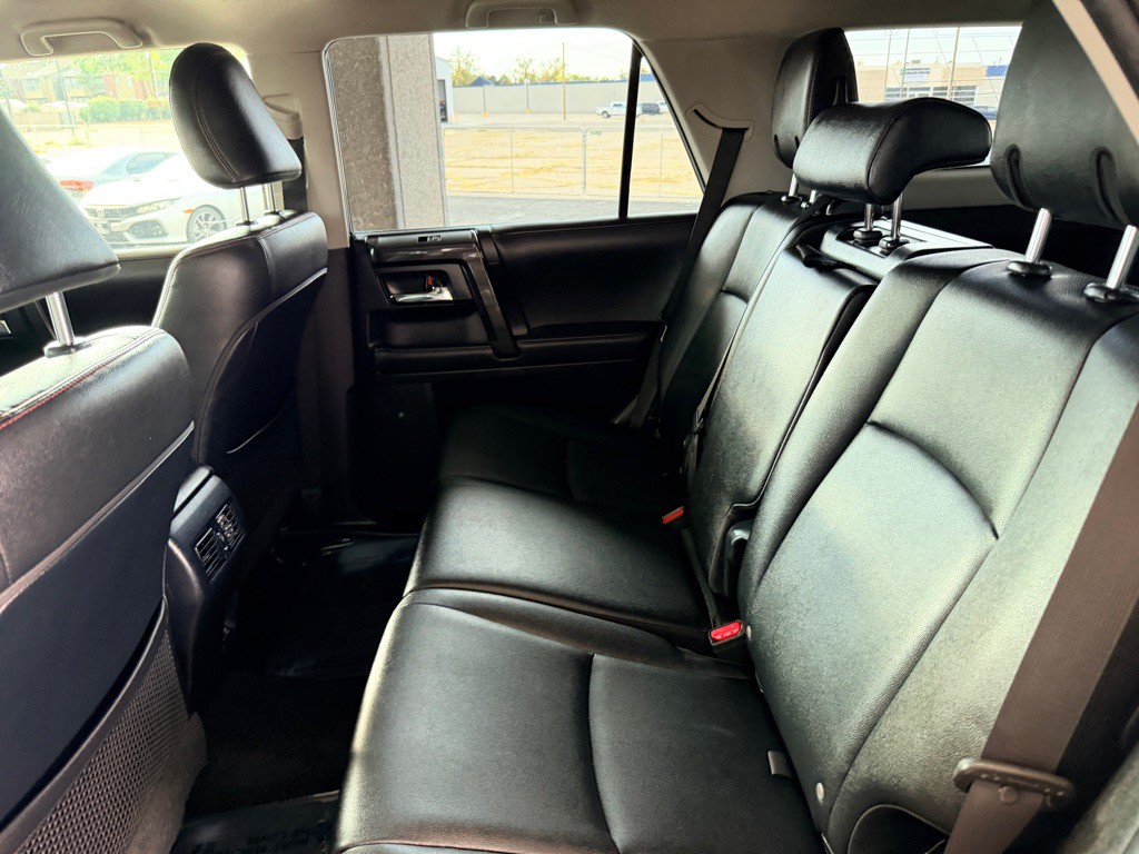 2020 Toyota 4Runner Image 15