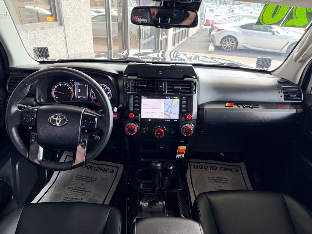 2020 Toyota 4Runner Image 16