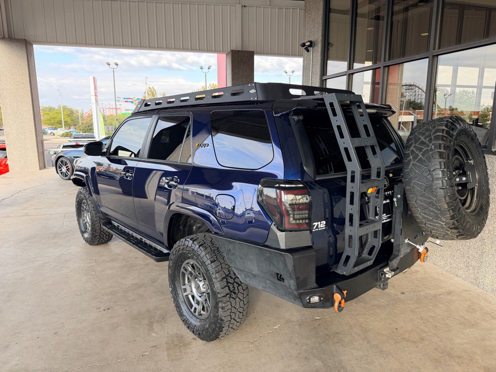 2020 Toyota 4Runner Image 32