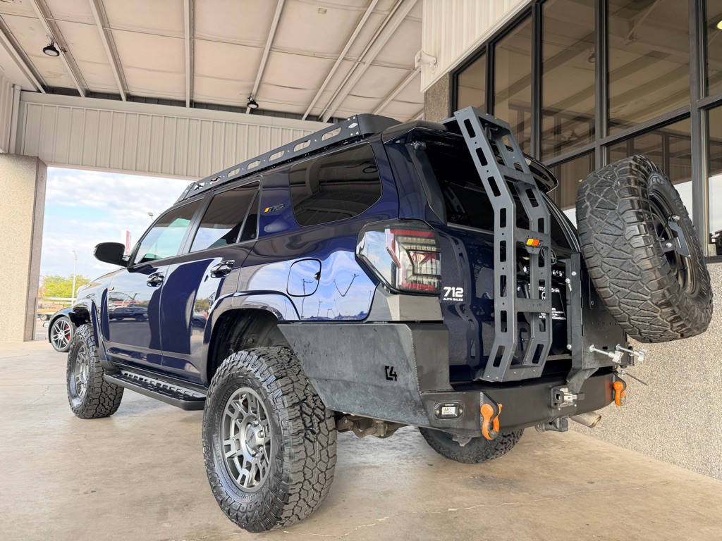 2020 Toyota 4Runner Image 33