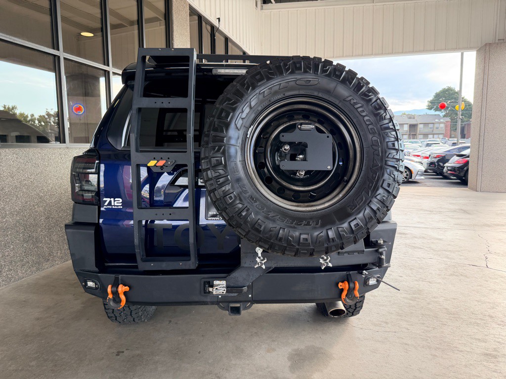 2020 Toyota 4Runner Image 35