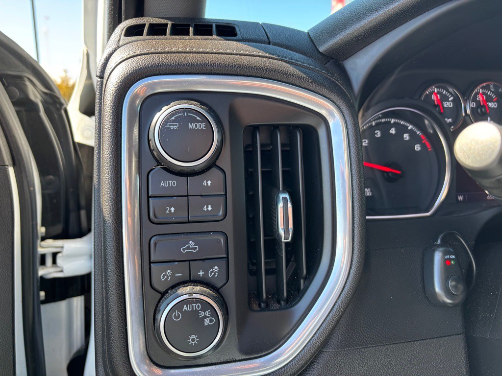 2022 Chevrolet Silverado 1500 Image 16