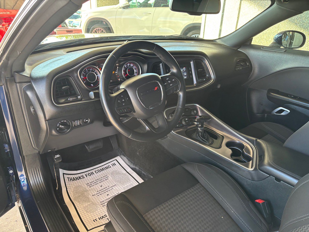 2015 Dodge Challenger Image 7