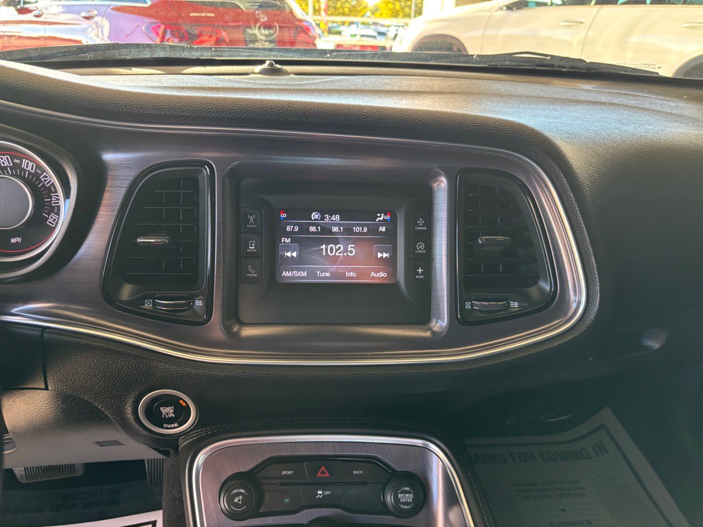 2015 Dodge Challenger Image 12