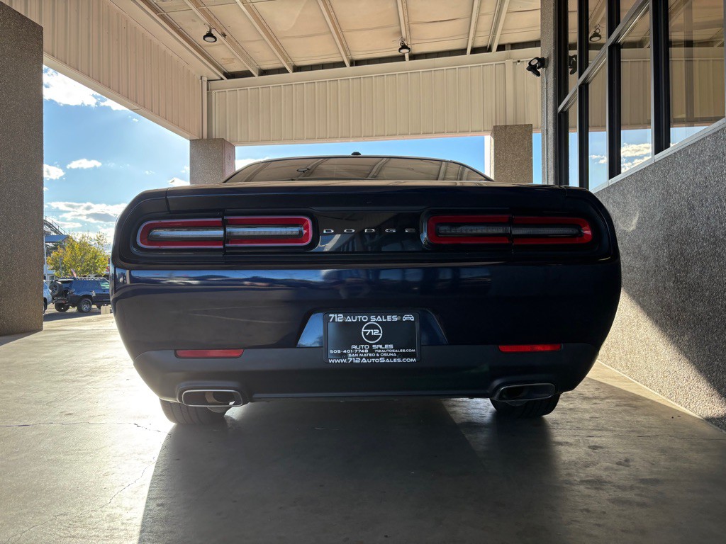 2015 Dodge Challenger Image 29