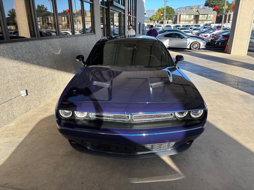 2015 Dodge Challenger Image 36