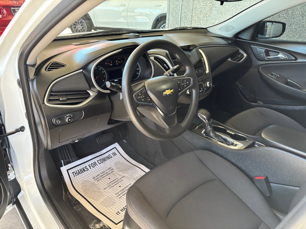 2023 Chevrolet Malibu Image 7